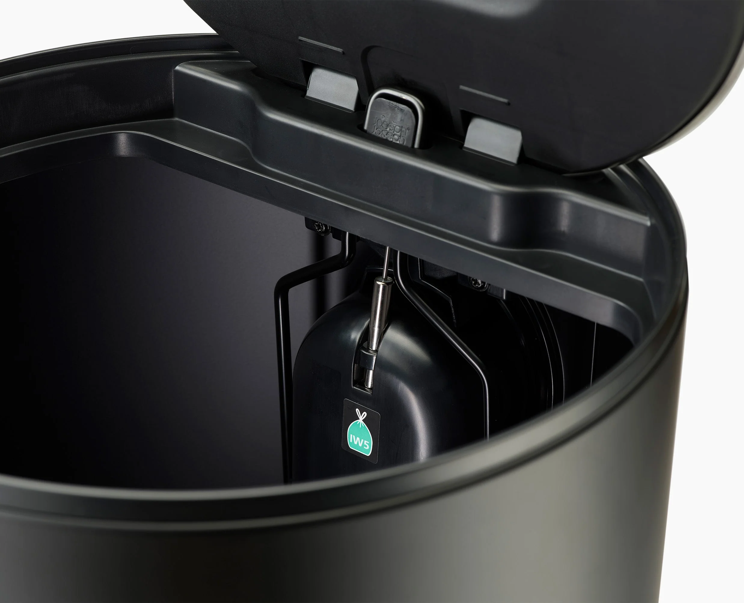 Arc™ 30L Easy-push Matt Black Pedal Trash Can Starter Set - Image 6