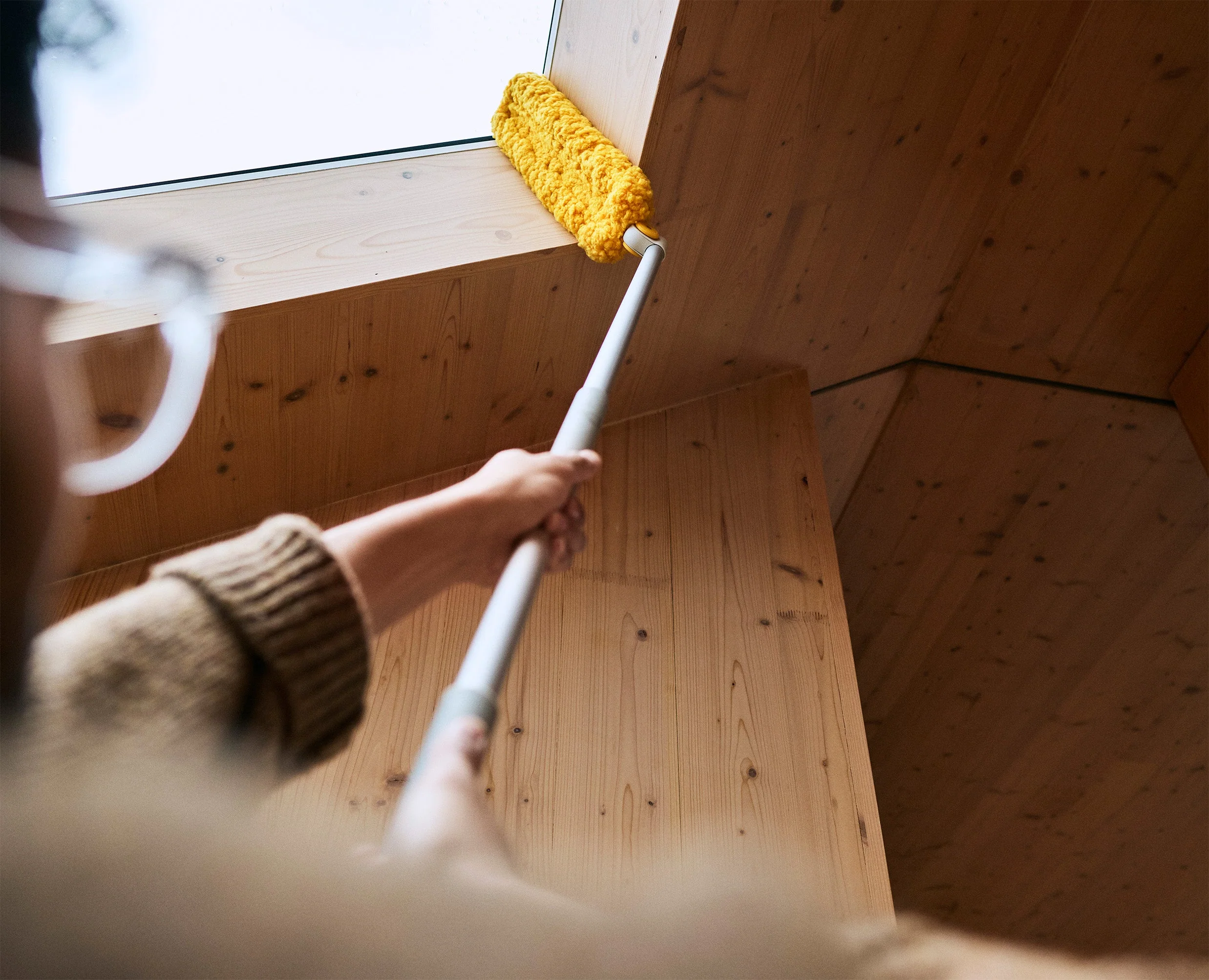CleanTech™ Adjustable High Zone Duster - Image 2