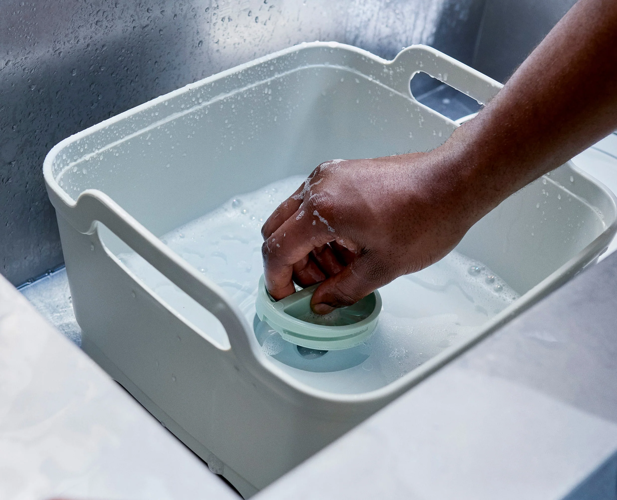 Wash&Drain™ Stone Green Washing-up Bowl - Image 4